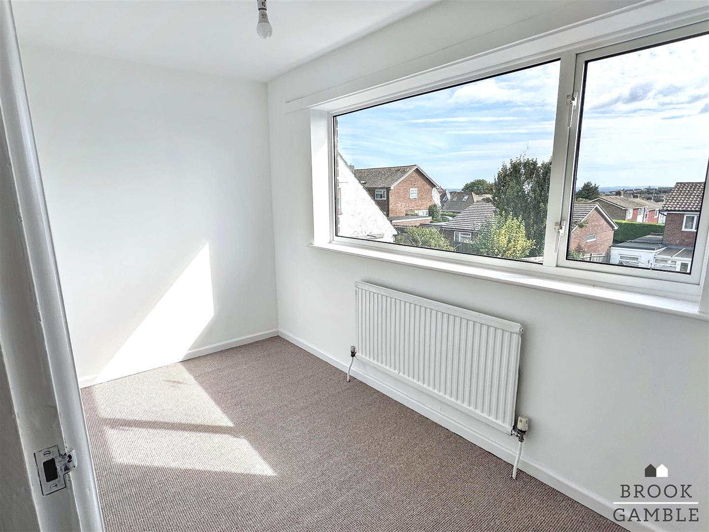5 Bedroom House - Detached. Bracken Road in Eastbourne,  18
